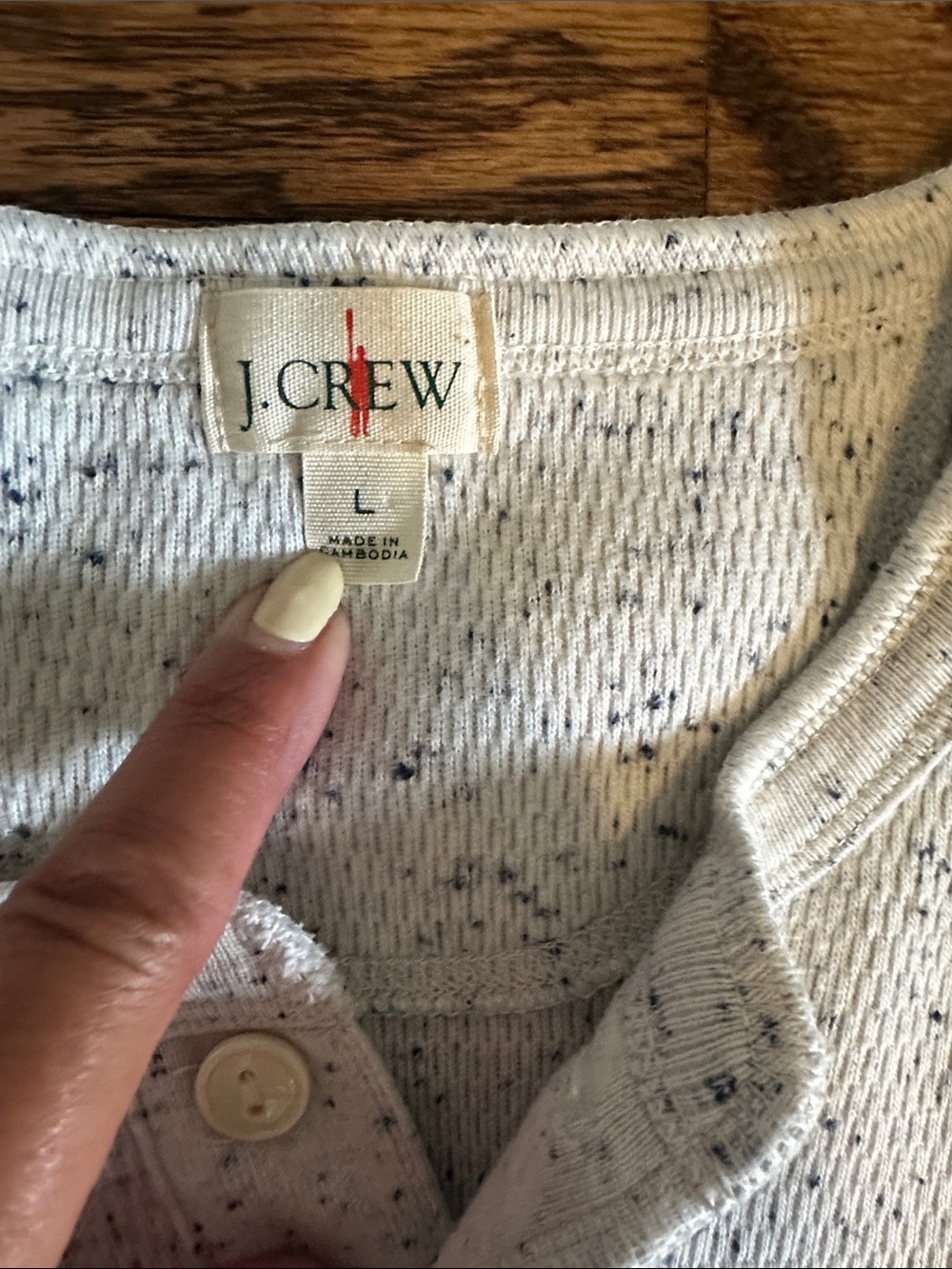 J. Crew Speckled Light Gray Henley Long-Sleeve Shirt size large BNWT - Picture 2 of 3